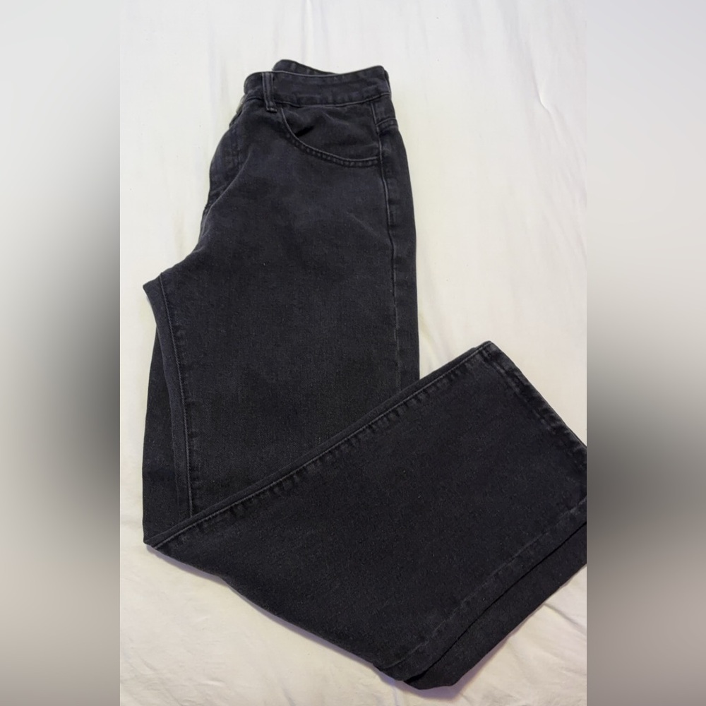 black baggy jeans